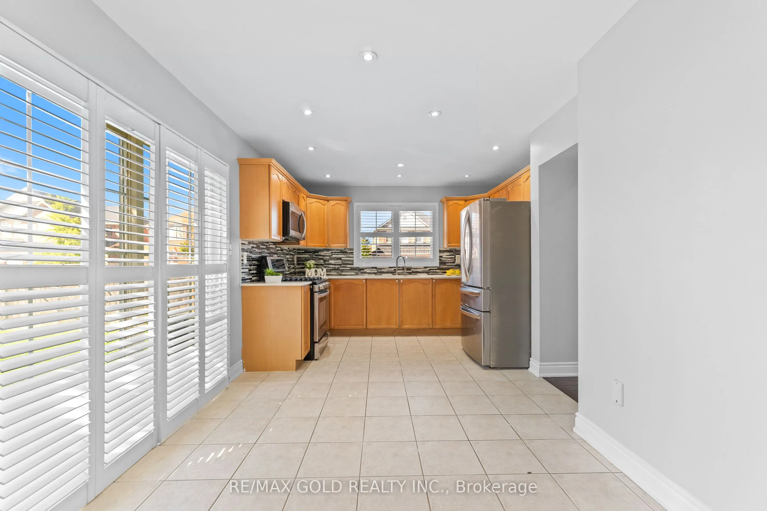 23 Lyric Road