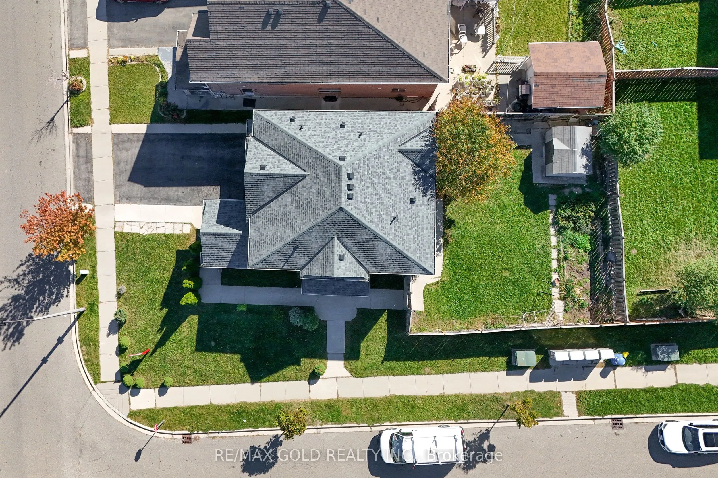 23 Lyric Road