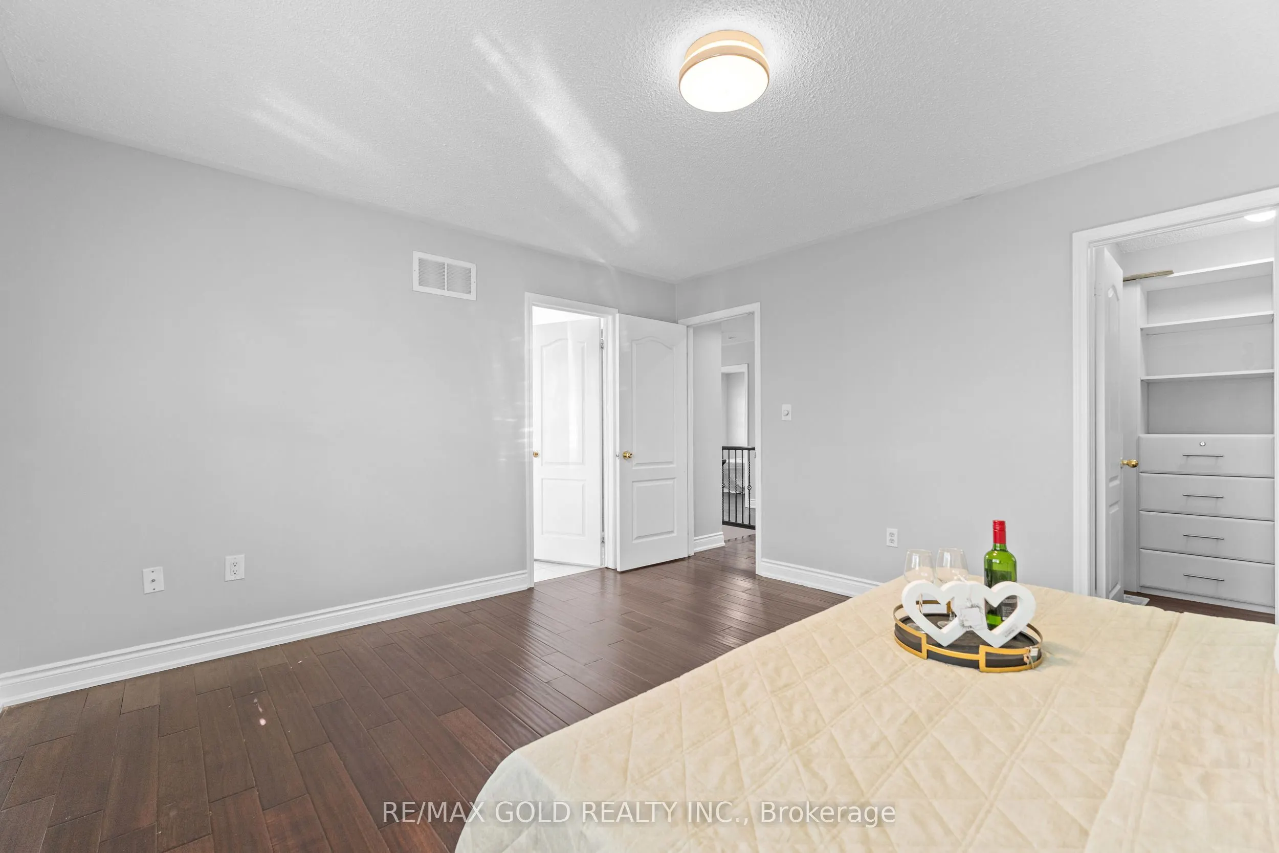 23 Lyric Road