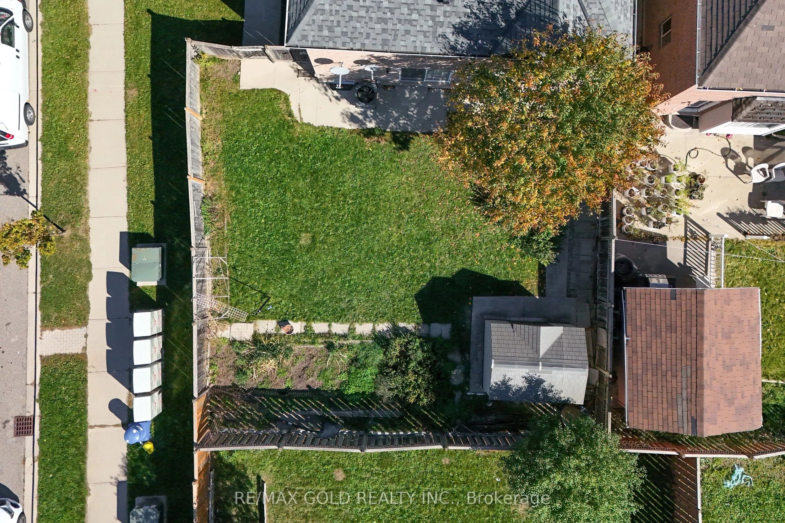 23 Lyric Road