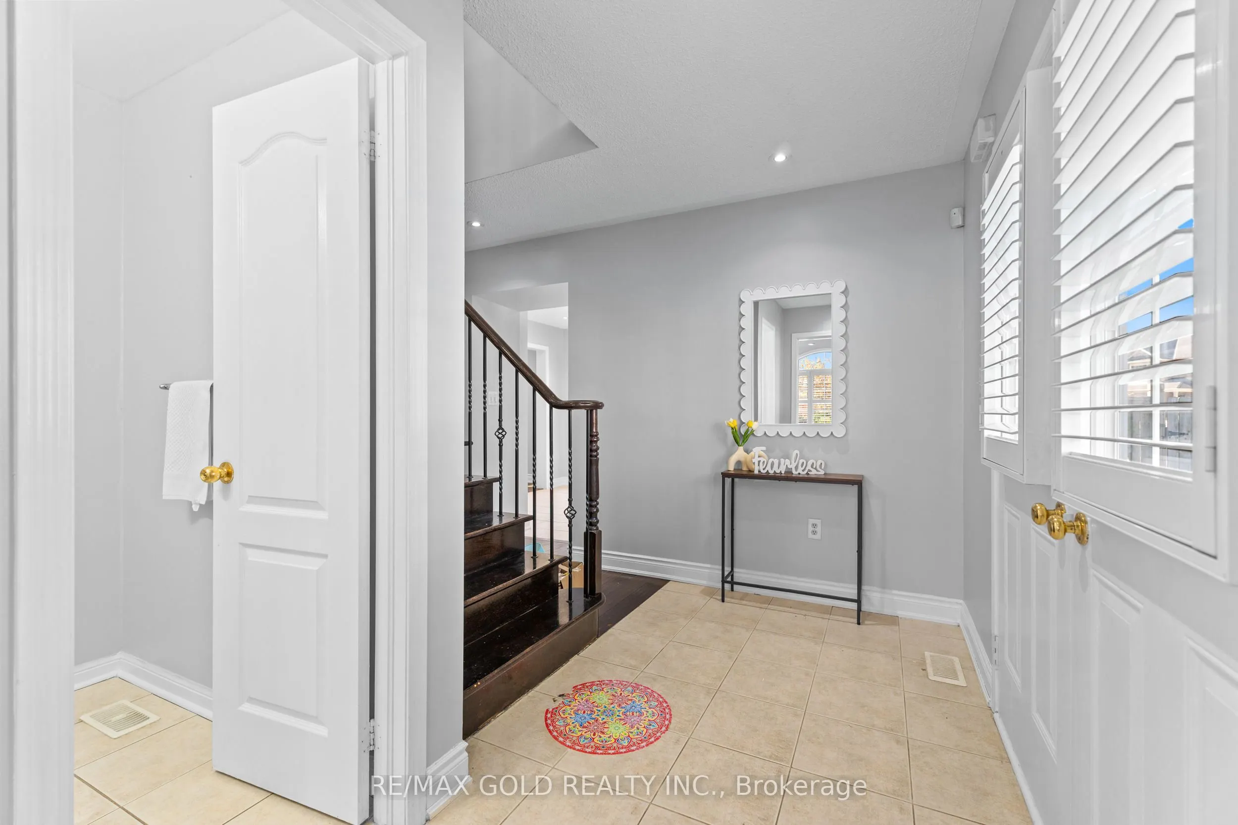 23 Lyric Road