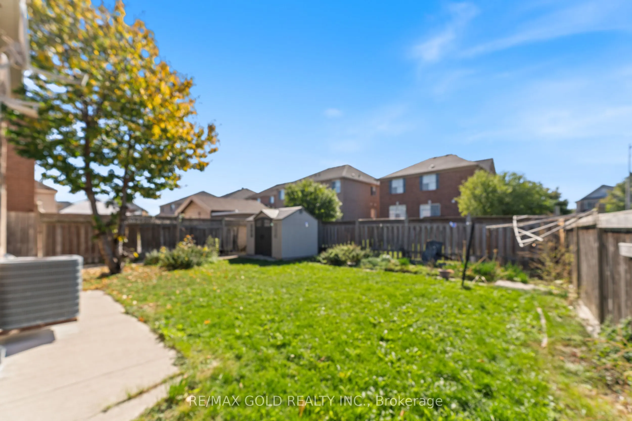 23 Lyric Road