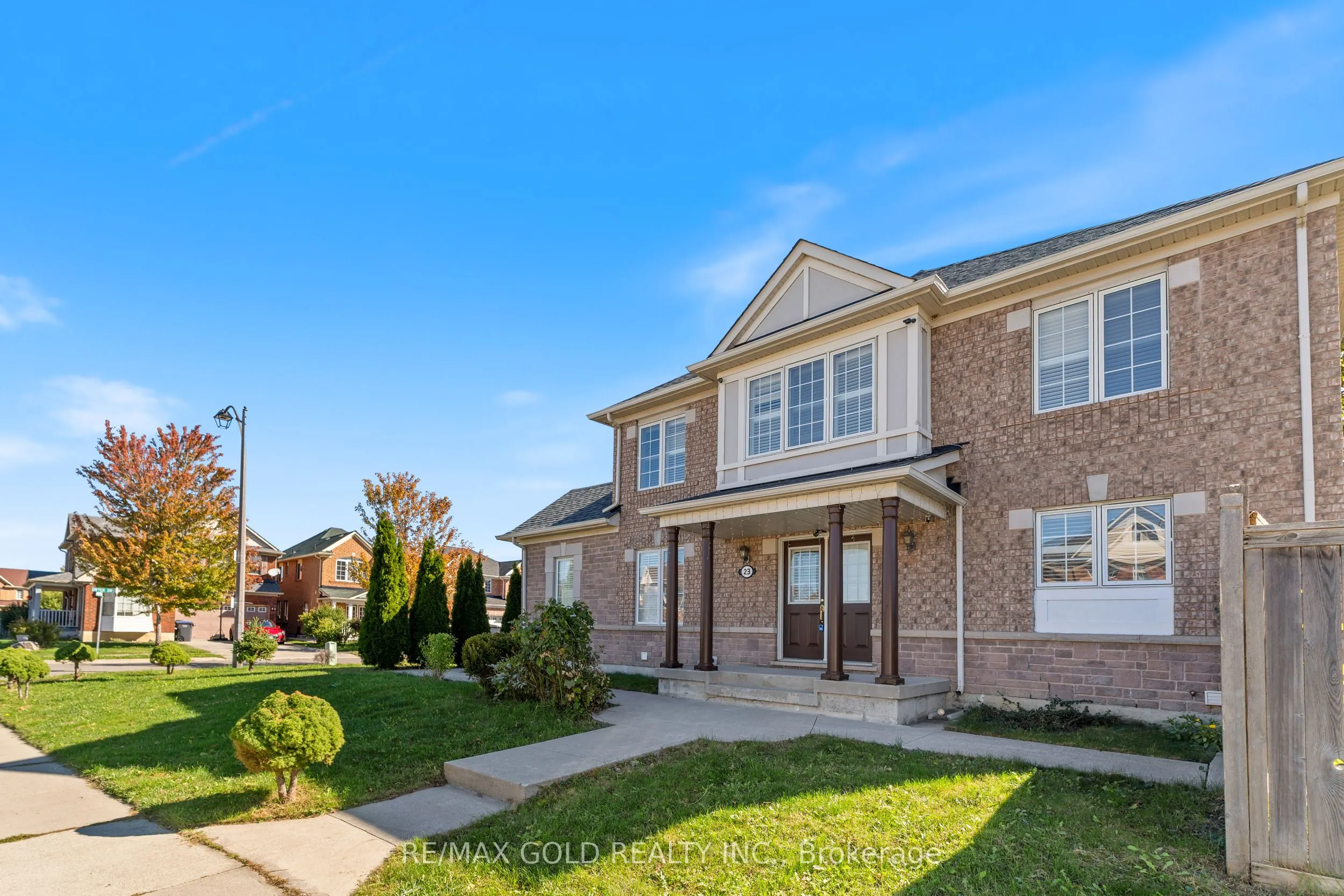 23 Lyric Road