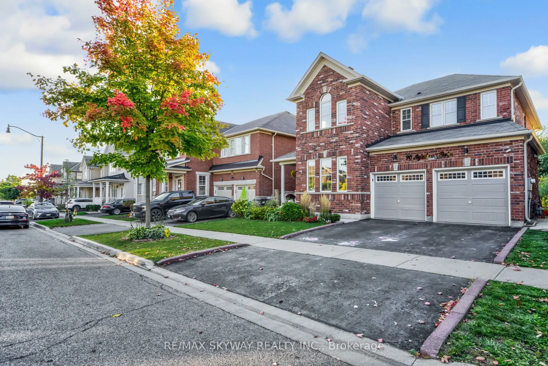 90 Aylesbury Drive