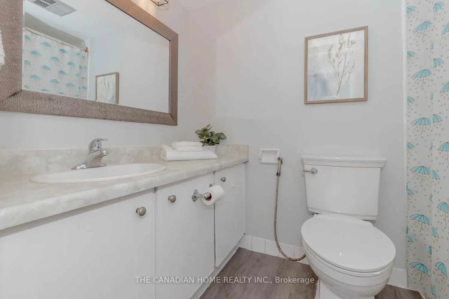 3700 Kaneff Crescent, #903