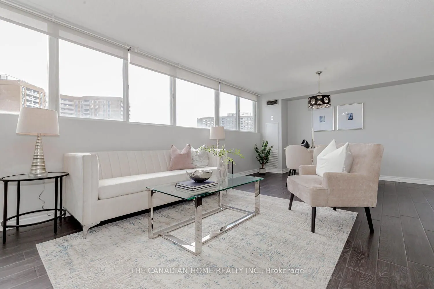 3700 Kaneff Crescent, #903