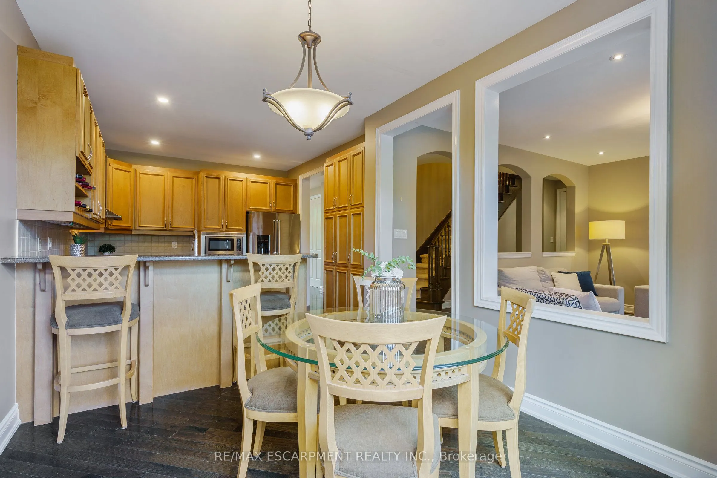 317 Great Lakes Boulevard