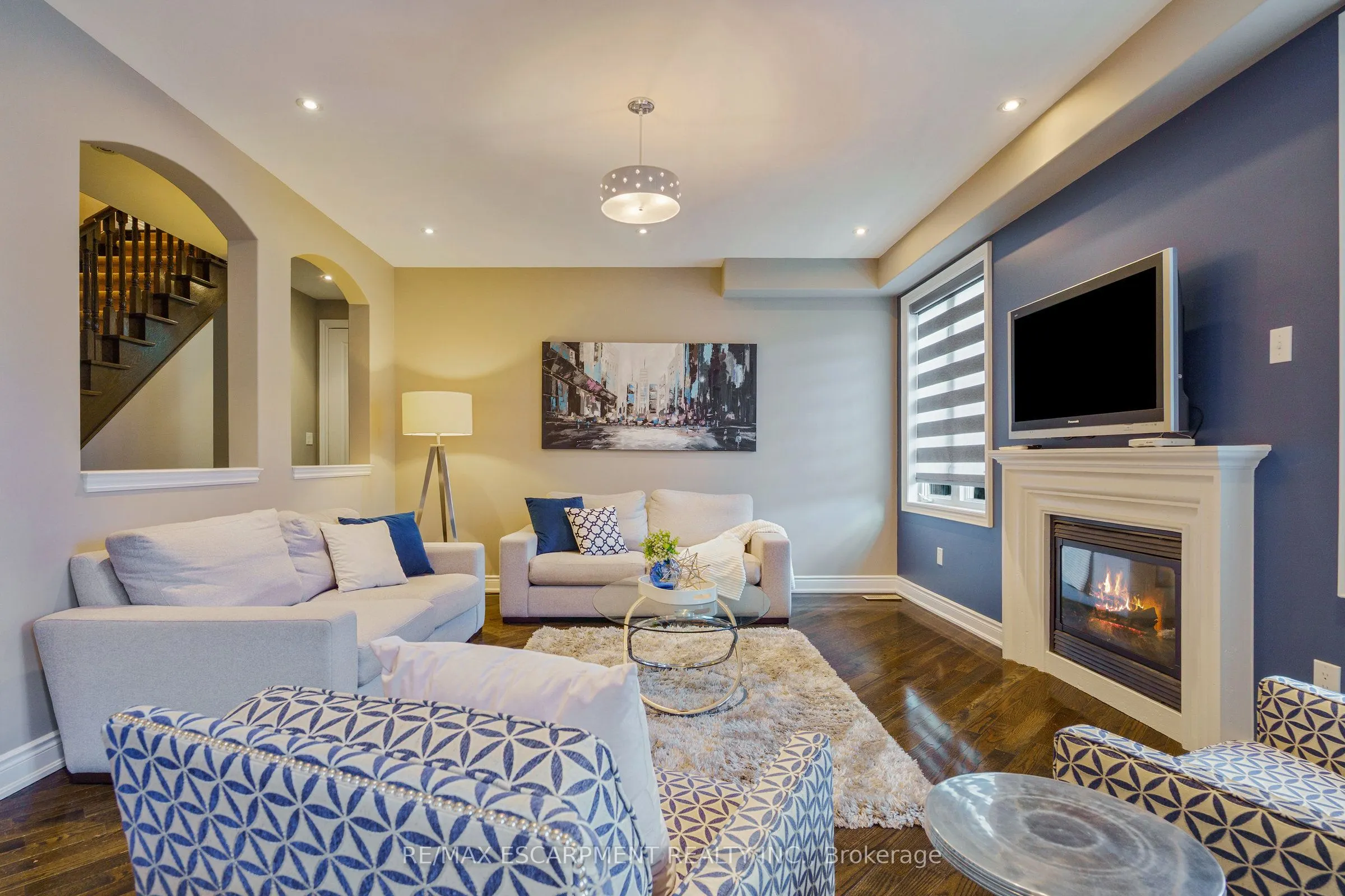 317 Great Lakes Boulevard