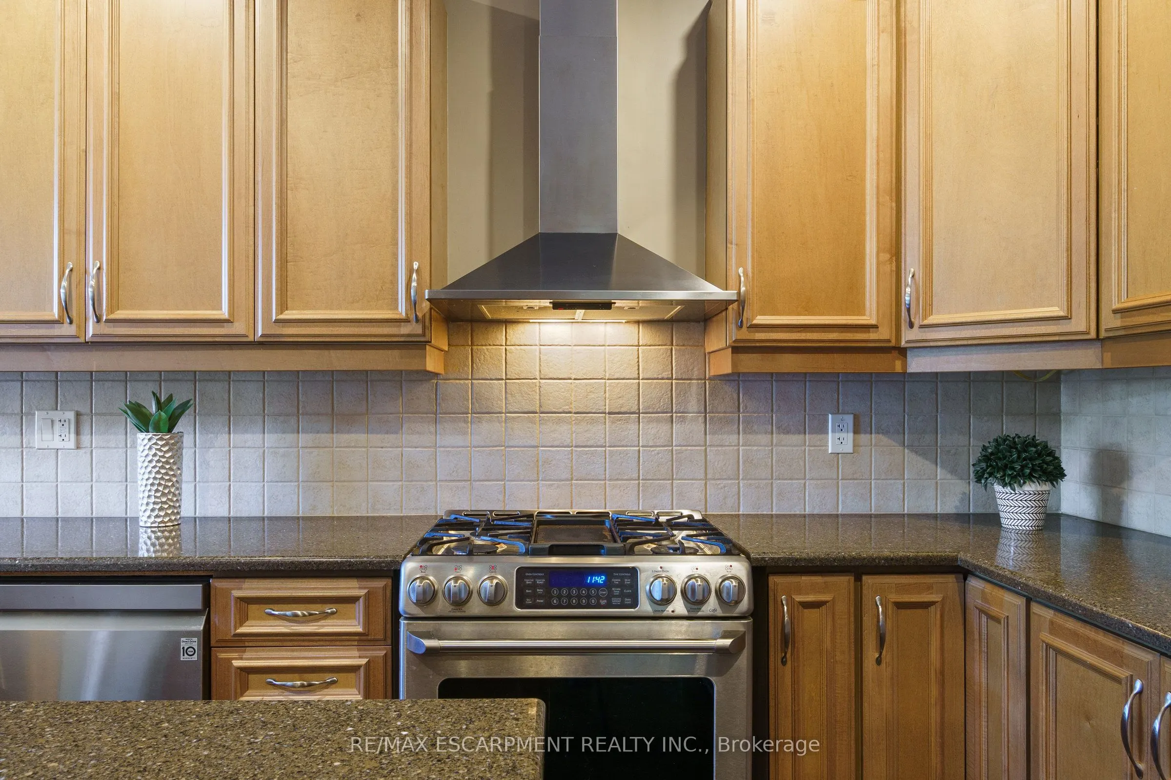 317 Great Lakes Boulevard