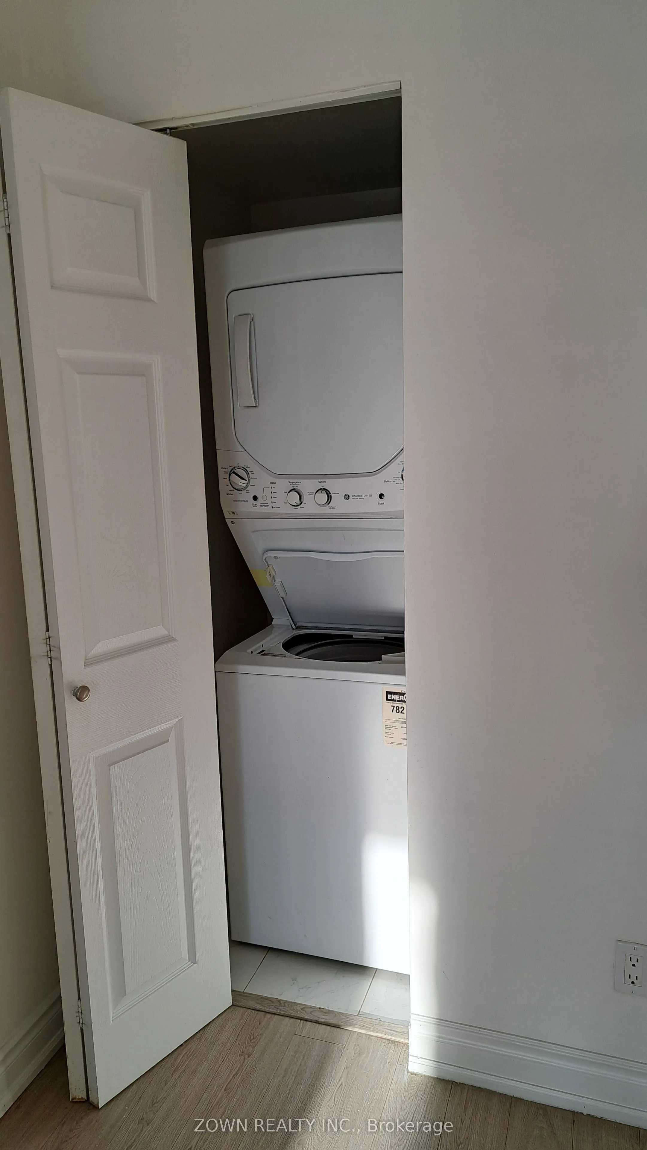 388 Prince of Wales Drive, #405