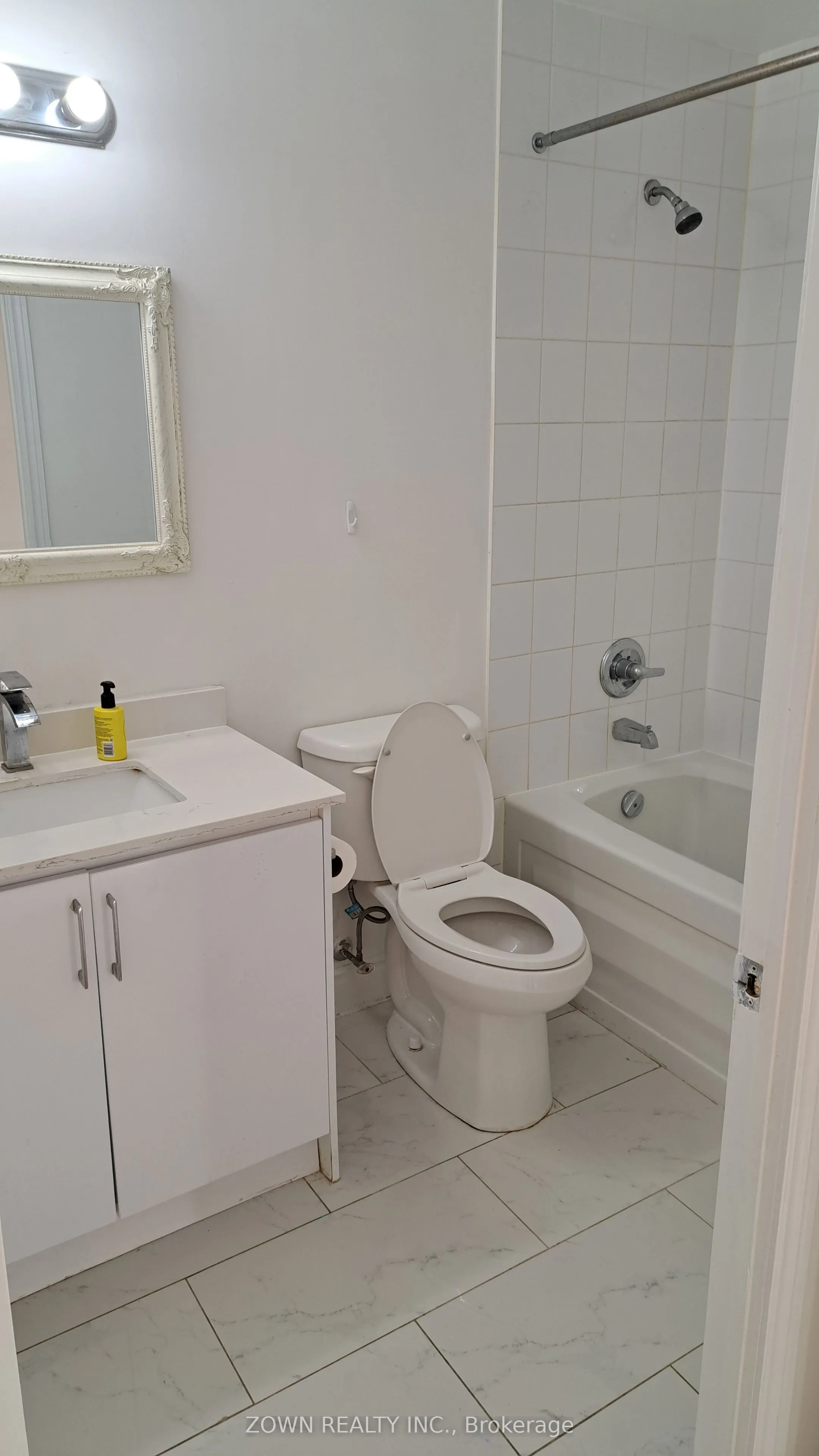 388 Prince of Wales Drive, #405