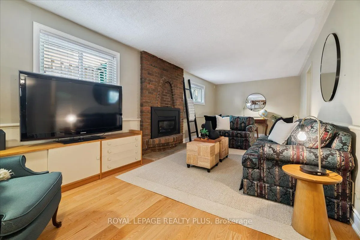3290 Masthead Crescent
