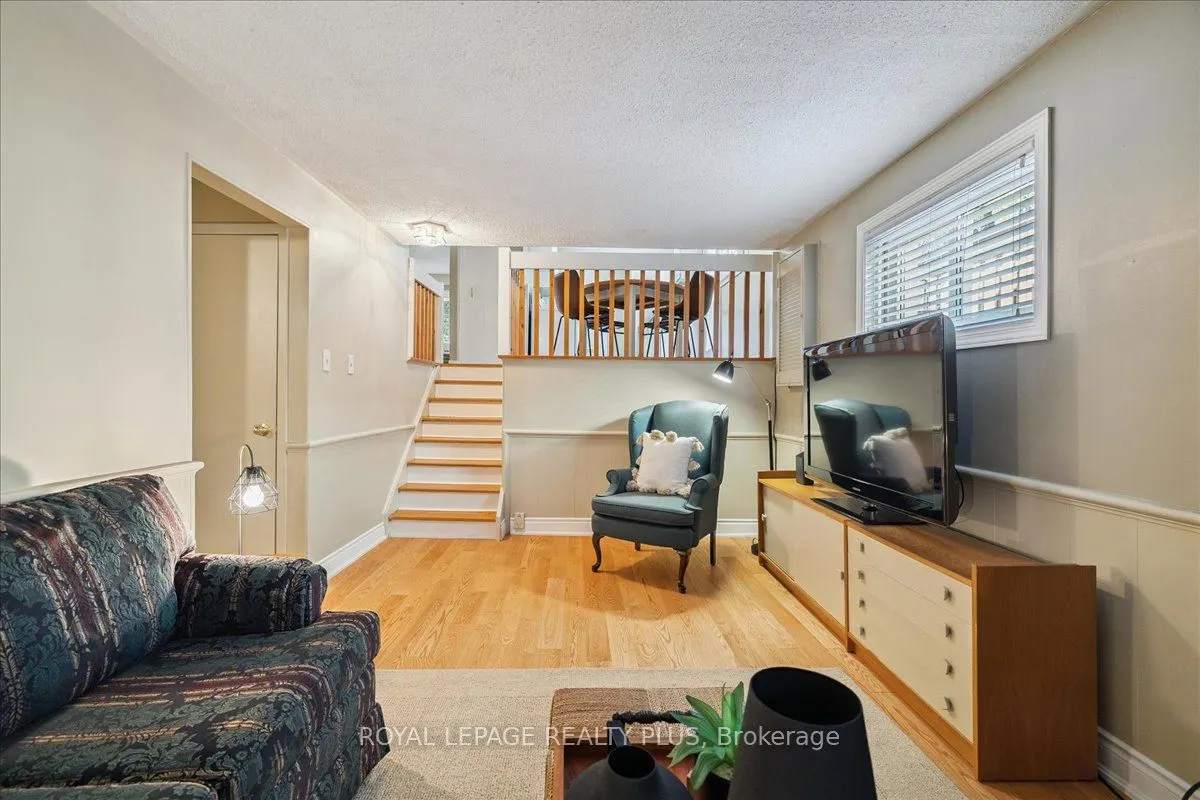 3290 Masthead Crescent