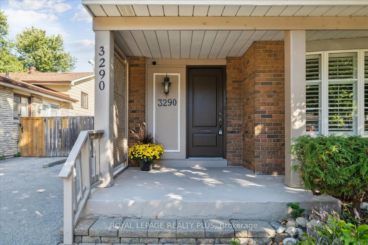 3290 Masthead Crescent