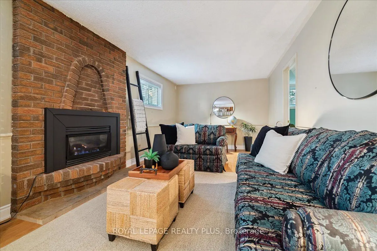 3290 Masthead Crescent