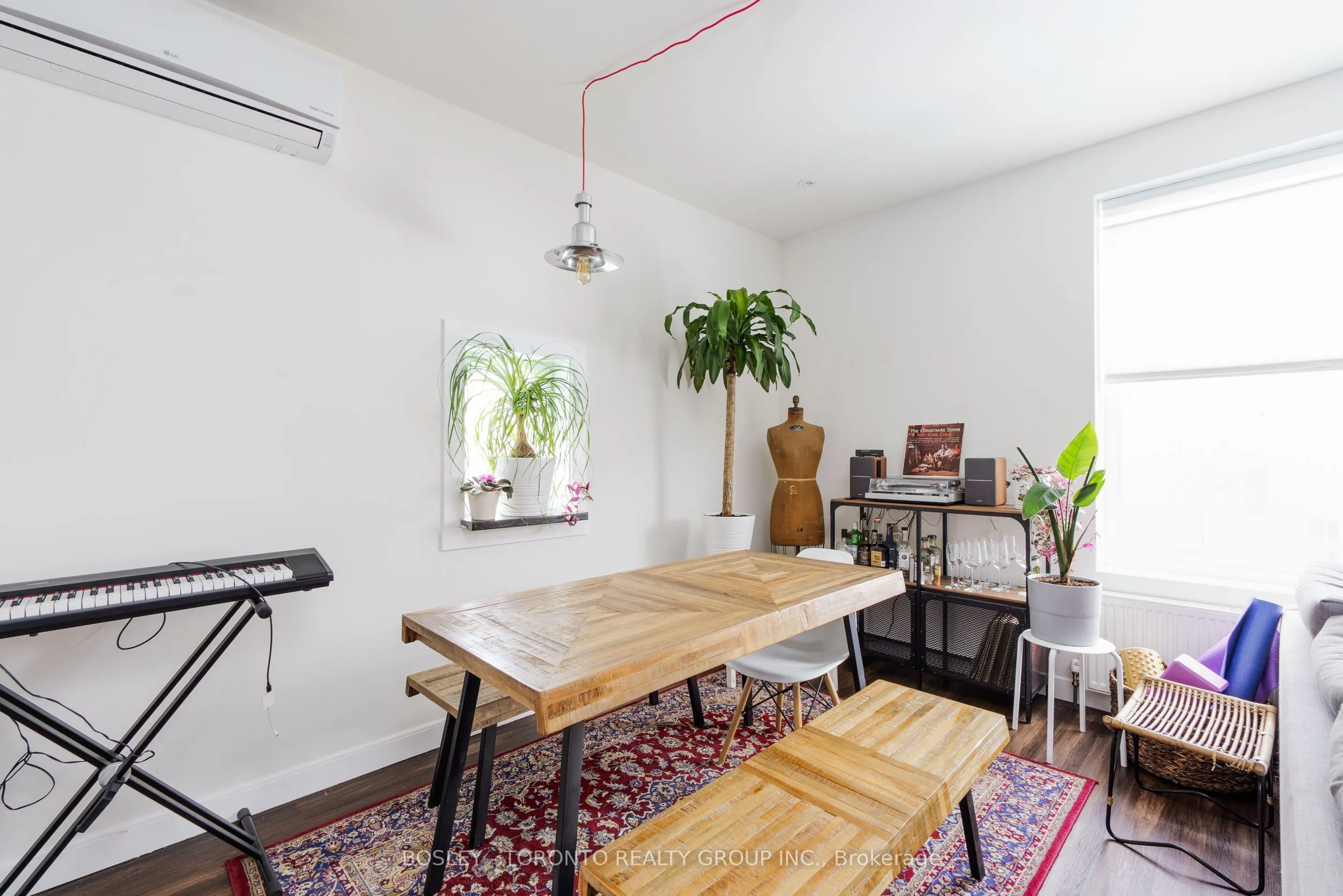 230 Christie Street, #Upper
