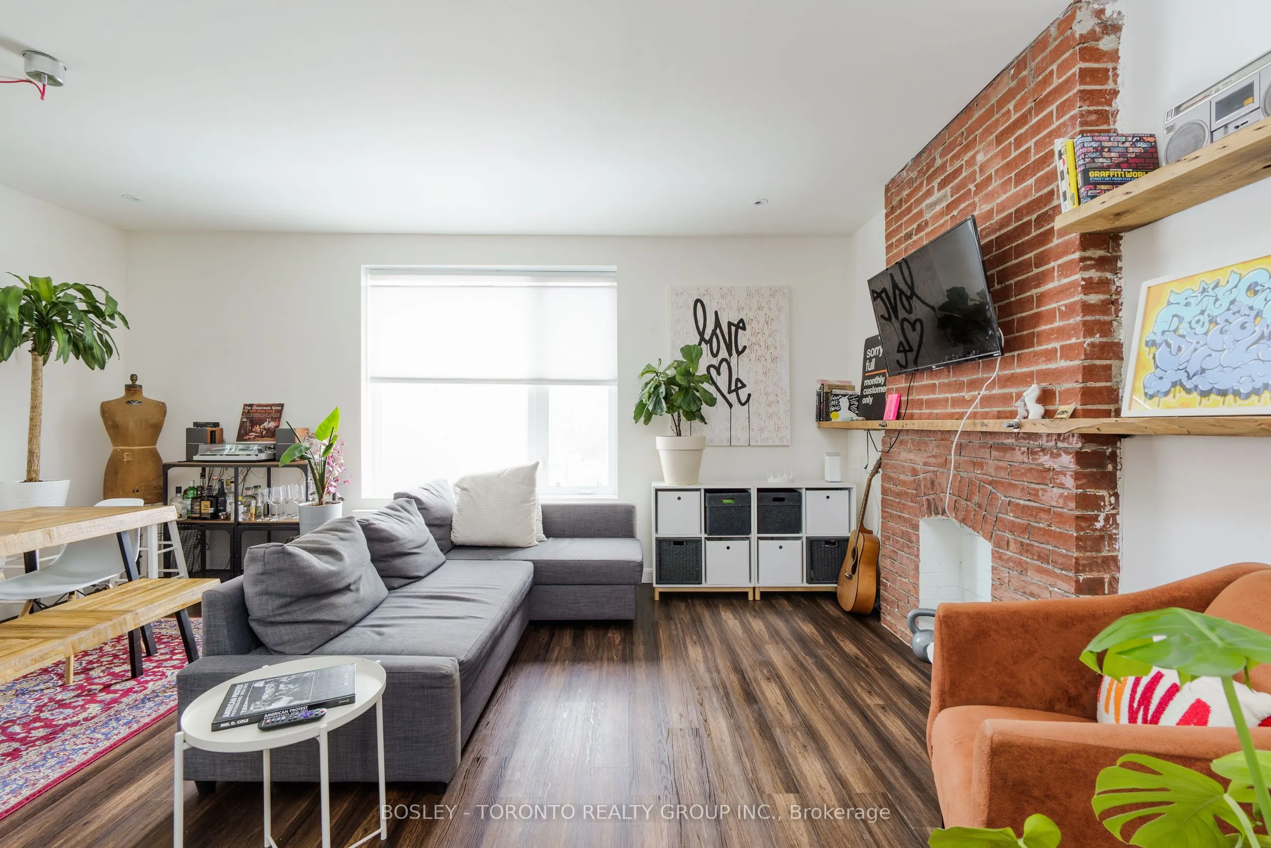 230 Christie Street, #Upper