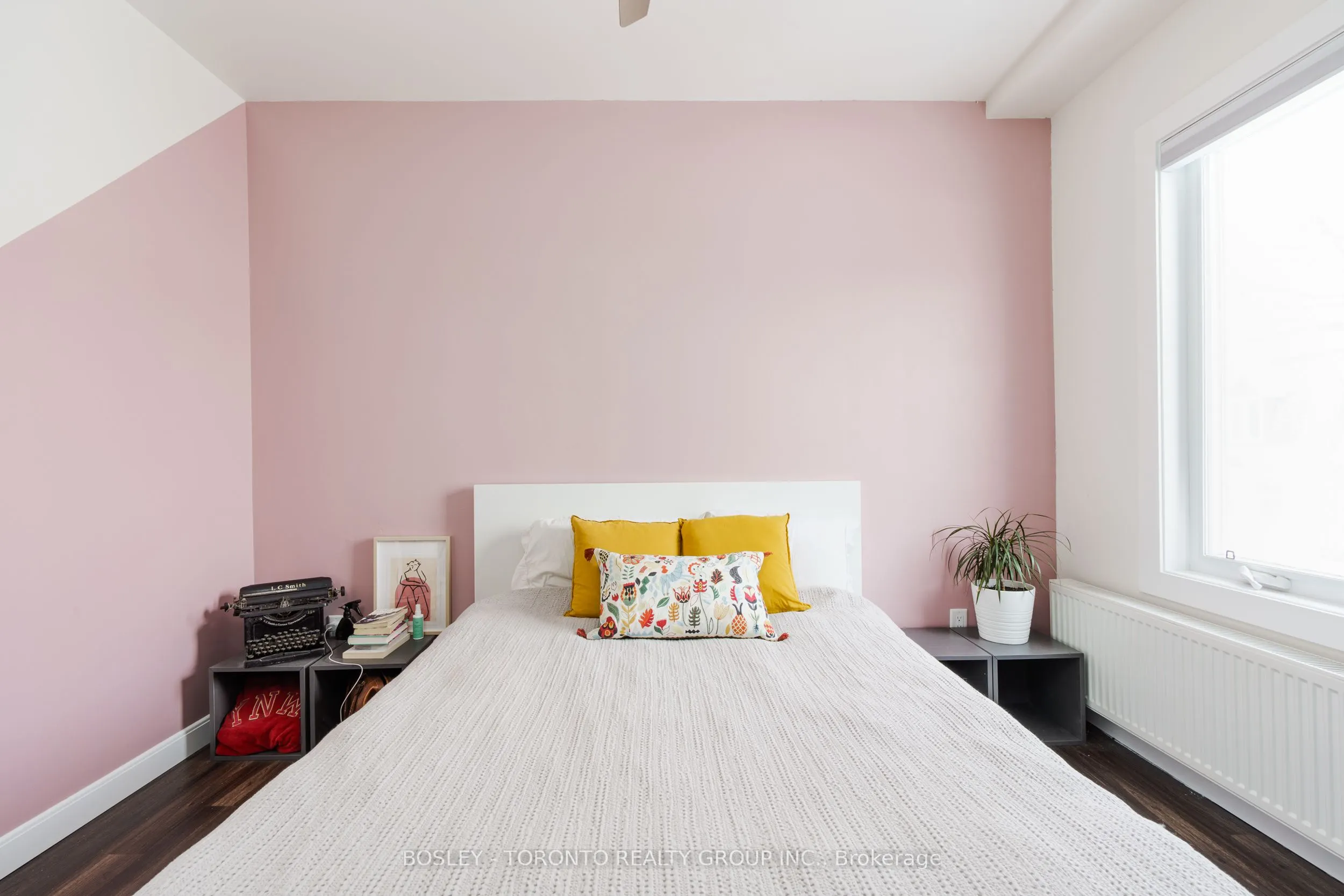230 Christie Street, #Upper