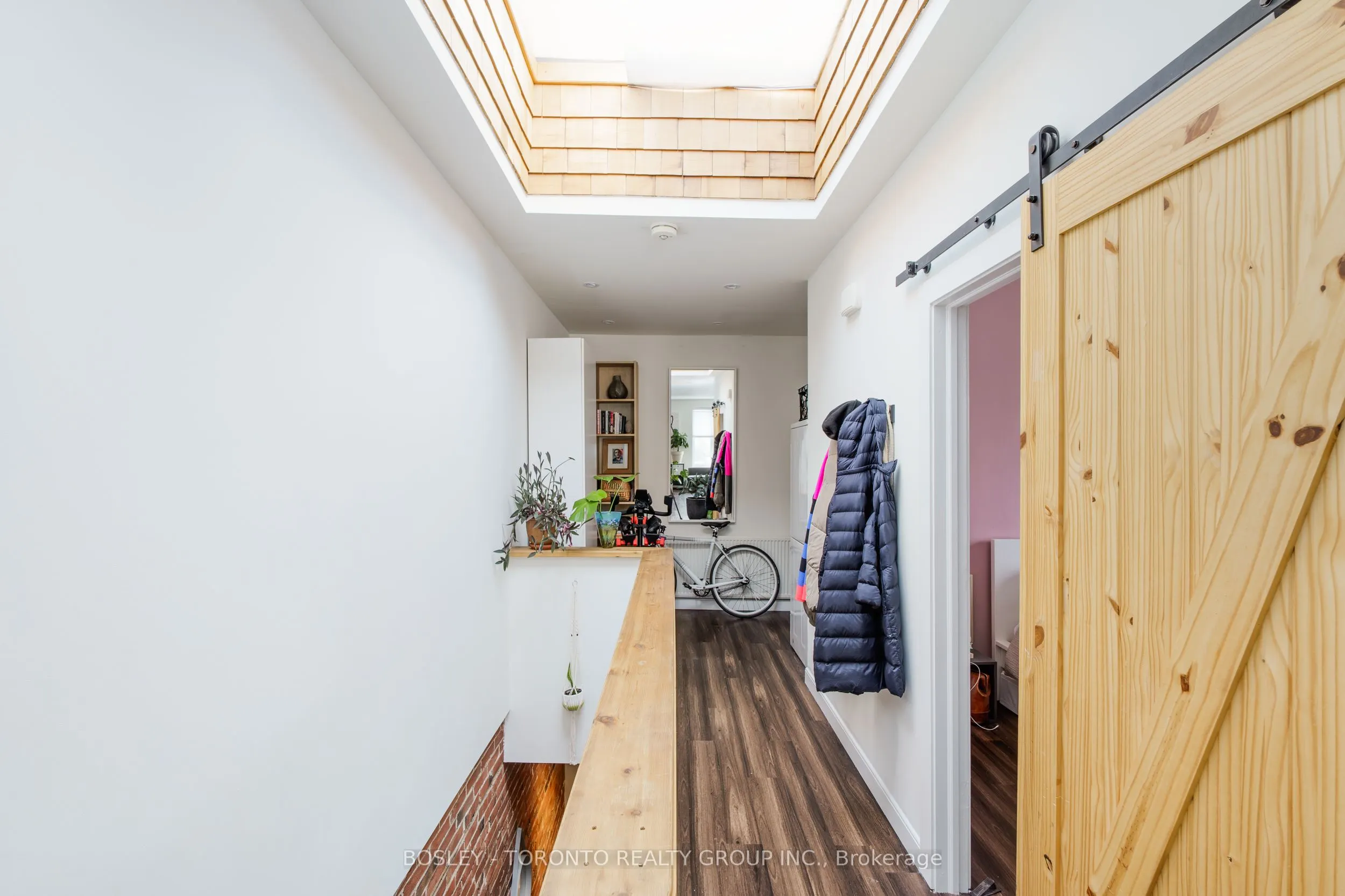 230 Christie Street, #Upper