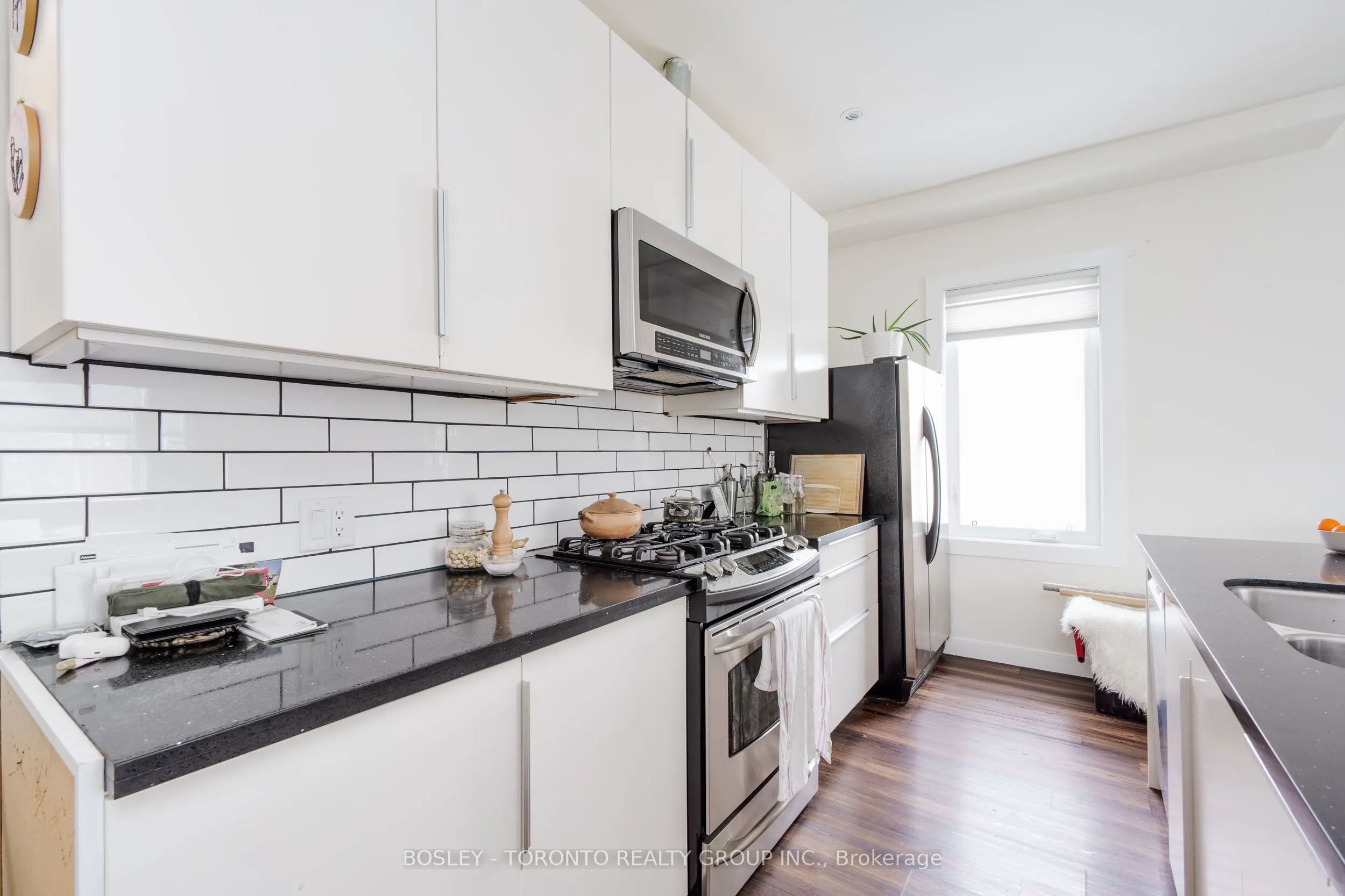 230 Christie Street, #Upper