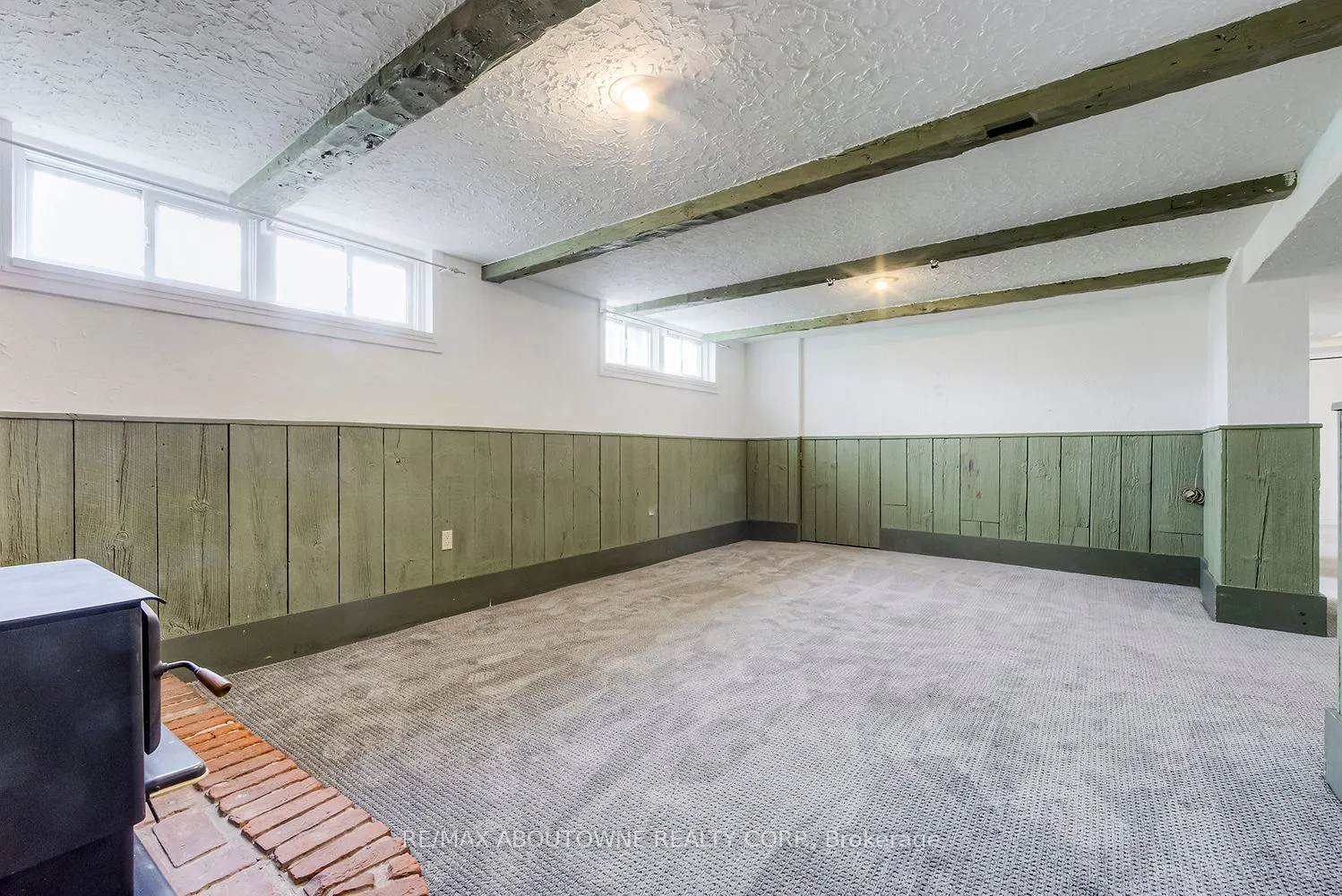 530 Lees Lane