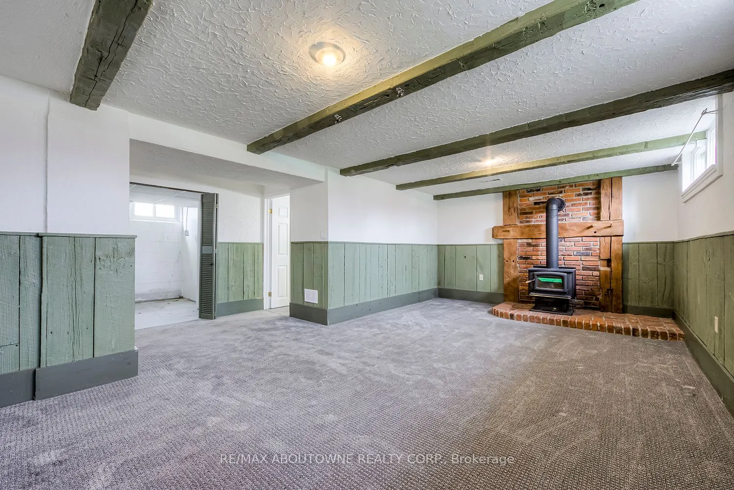 530 Lees Lane