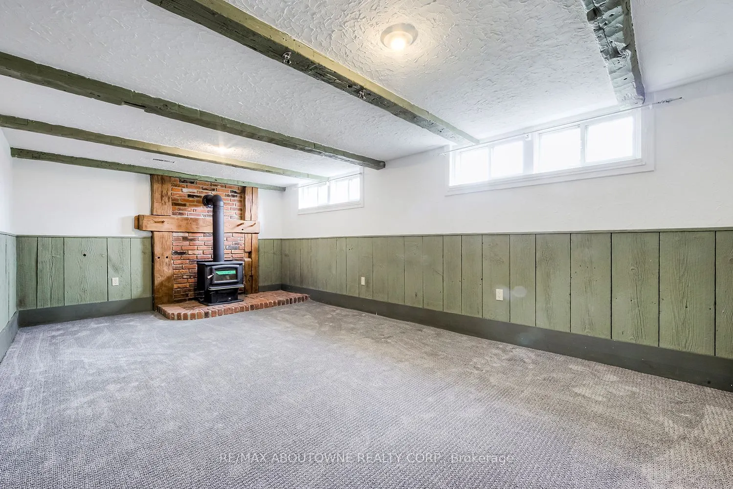 530 Lees Lane