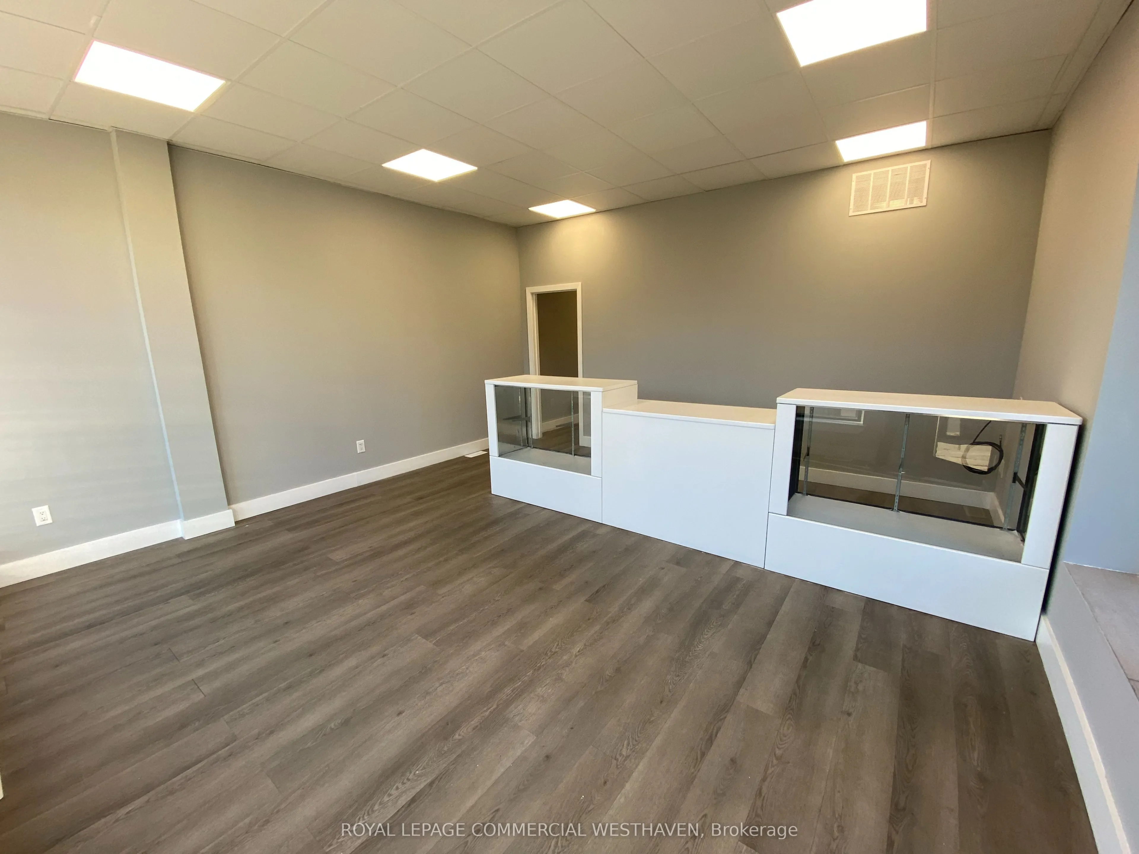2032 Eglinton Avenue W