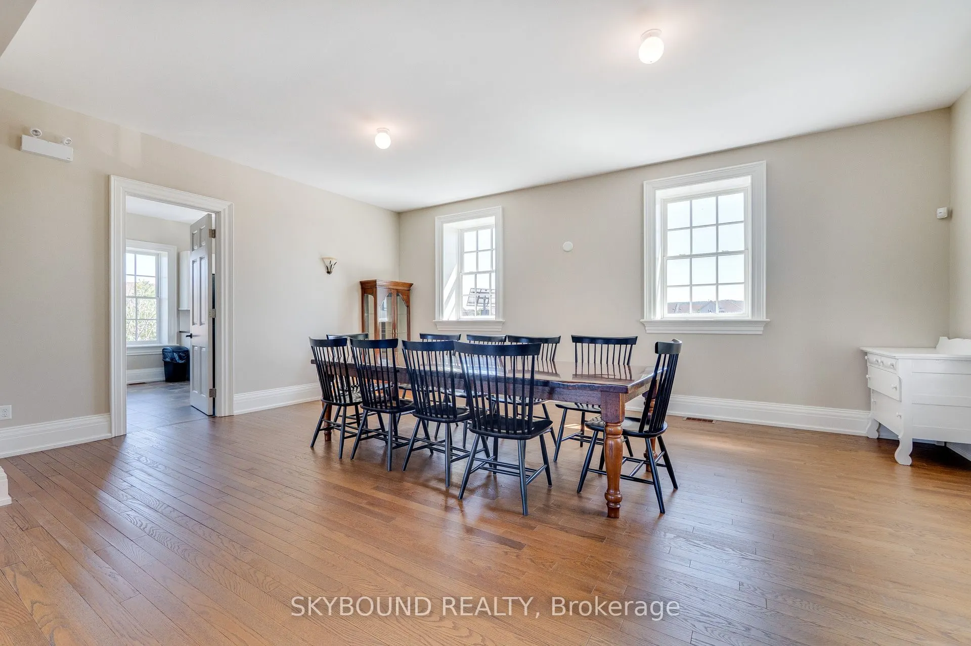 33 Whitmer Street, #112