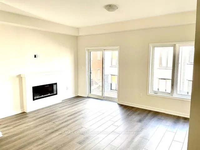16 Heathrow Lane