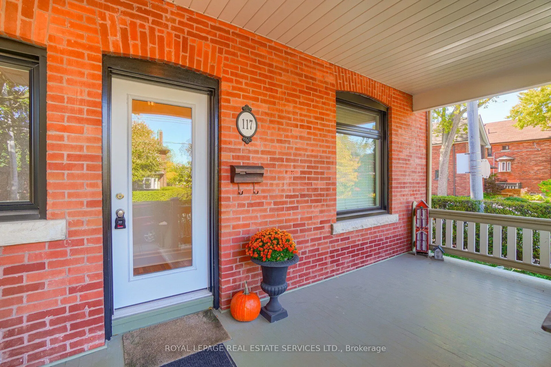 117 St Johns Road, #Upper