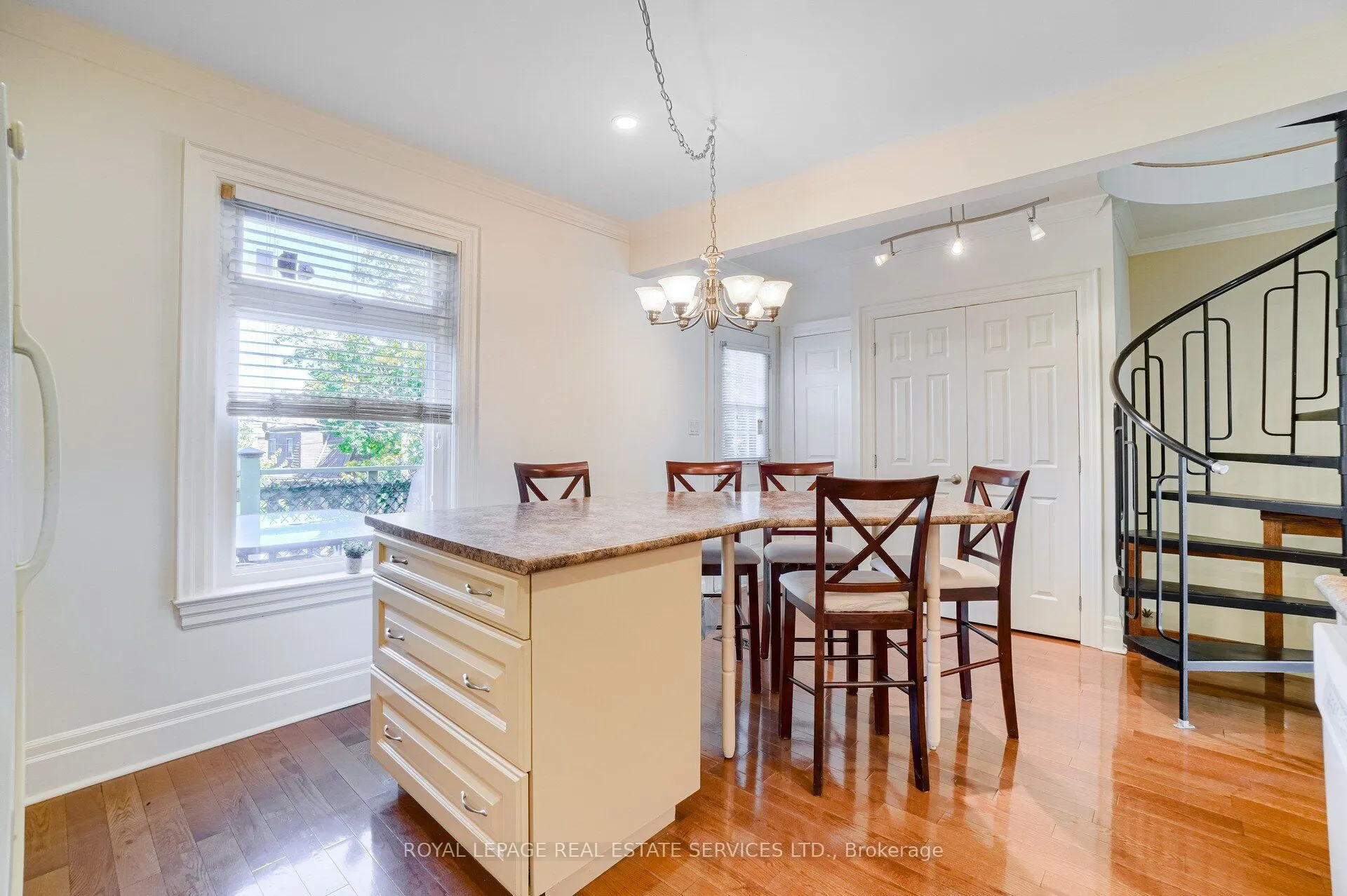 117 St Johns Road, #Upper