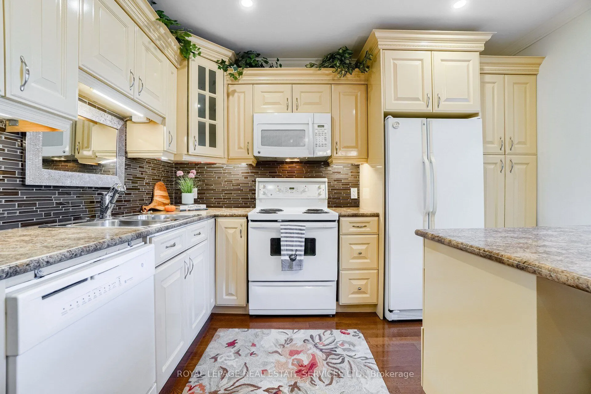 117 St Johns Road, #Upper