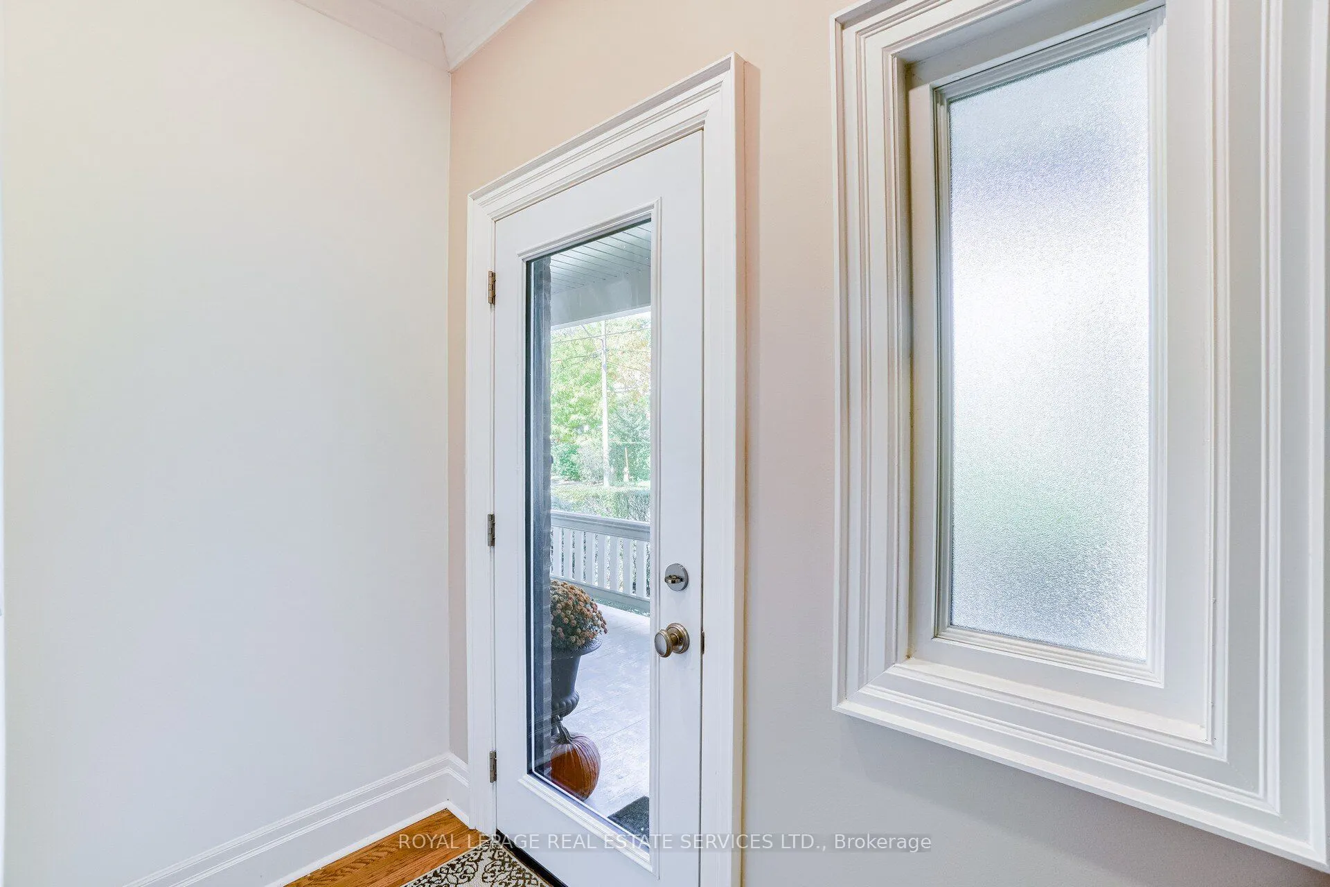 117 St Johns Road, #Upper