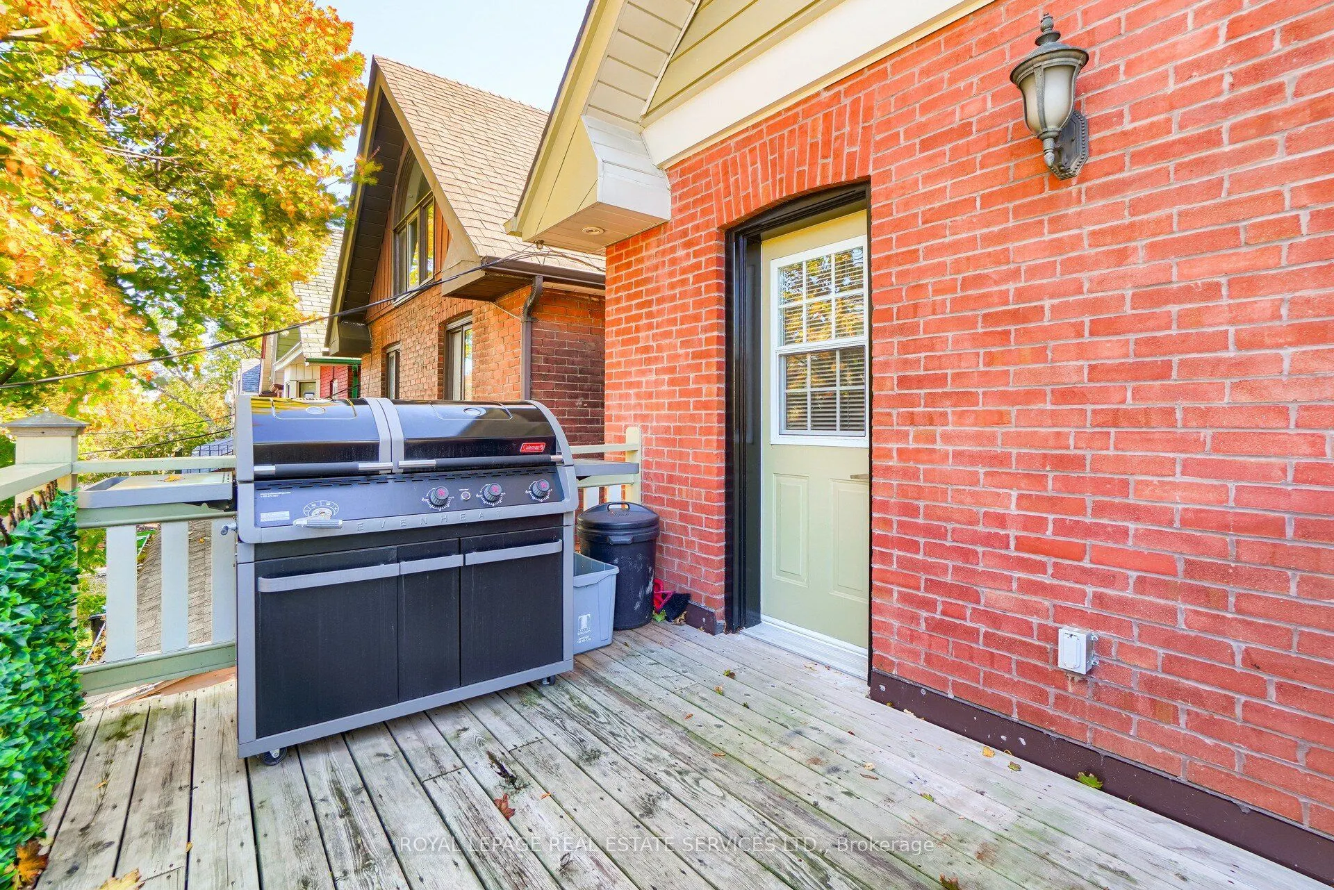 117 St Johns Road, #Upper