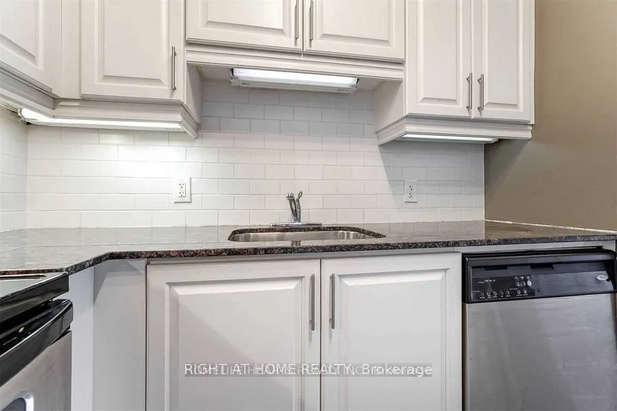 80 Absolute Avenue, #706