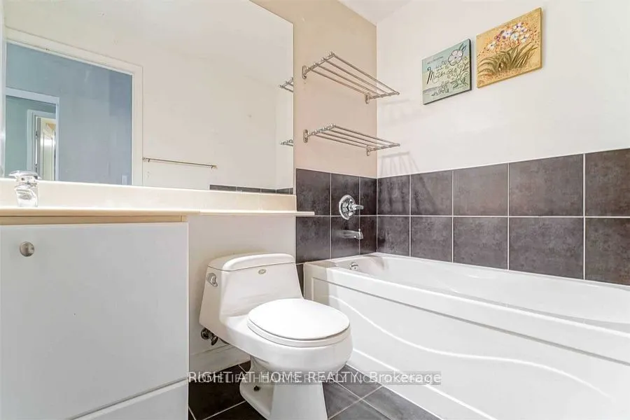 80 Absolute Avenue, #706