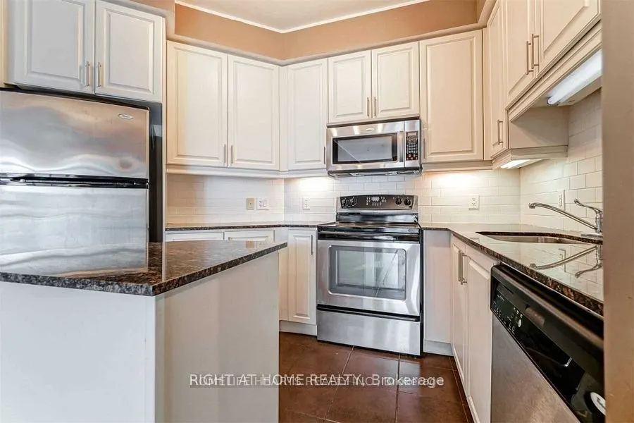 80 Absolute Avenue, #706