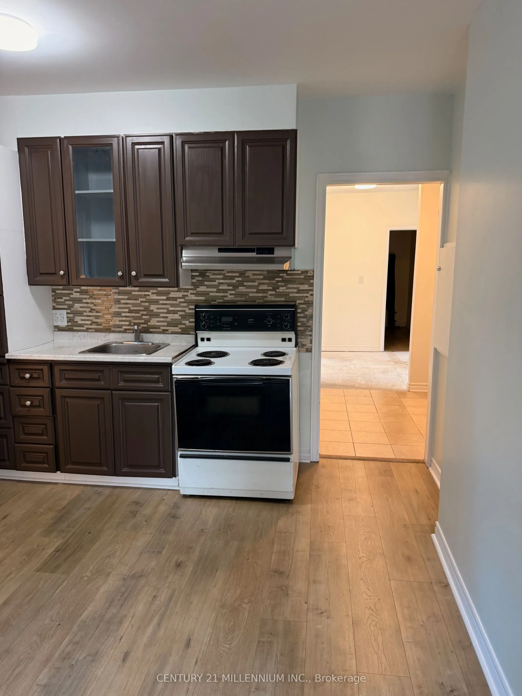 1529 Queen Street E, #1