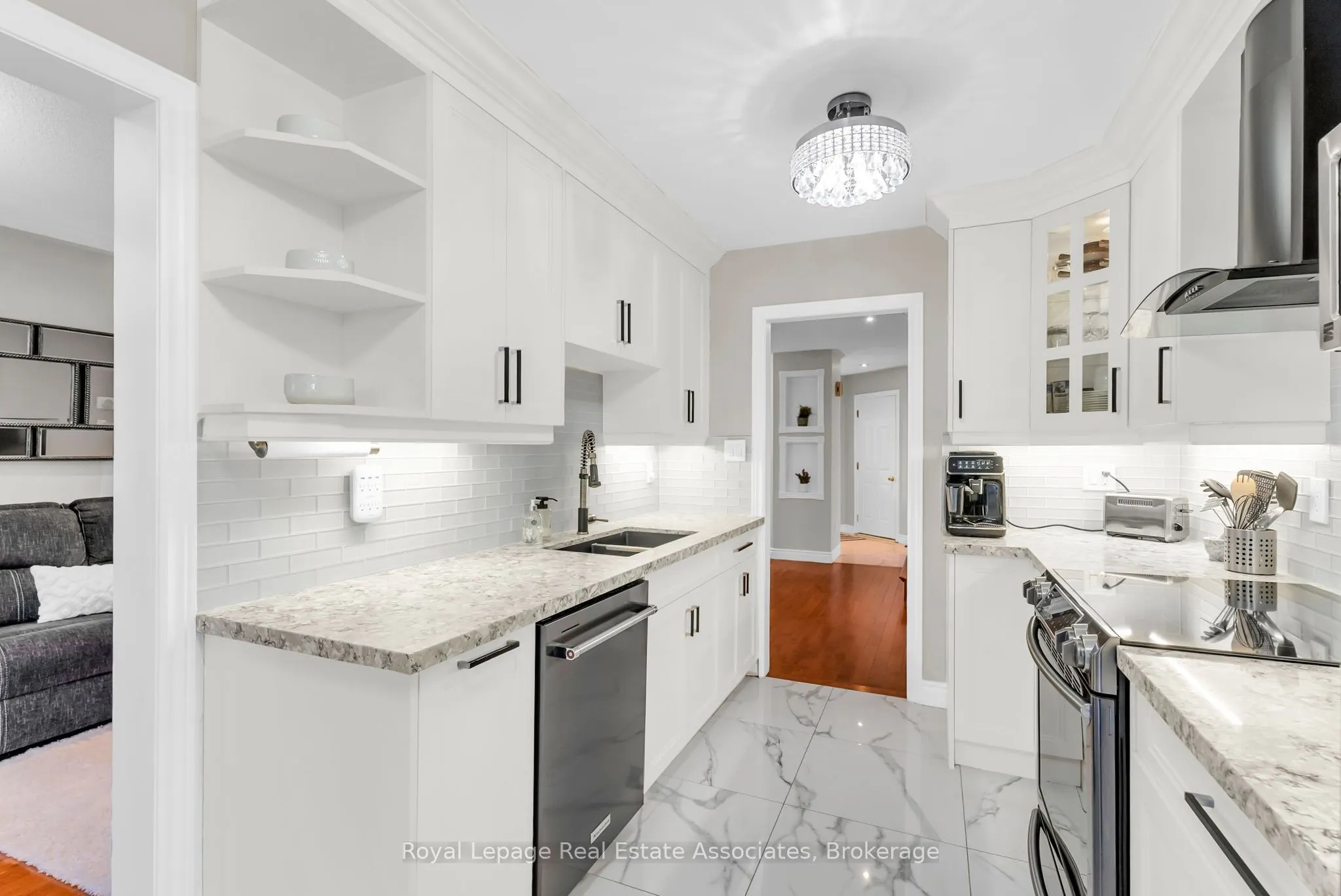 548 Leatherleaf Drive