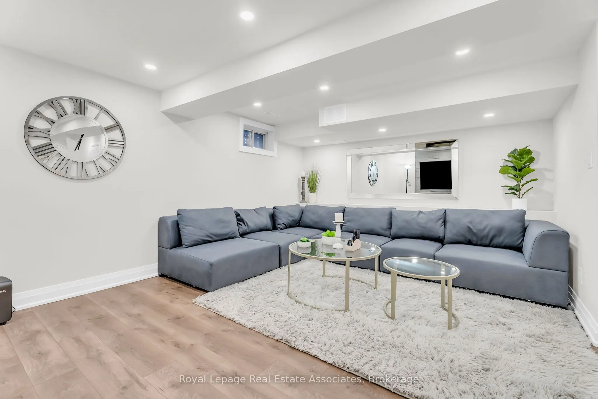 548 Leatherleaf Drive