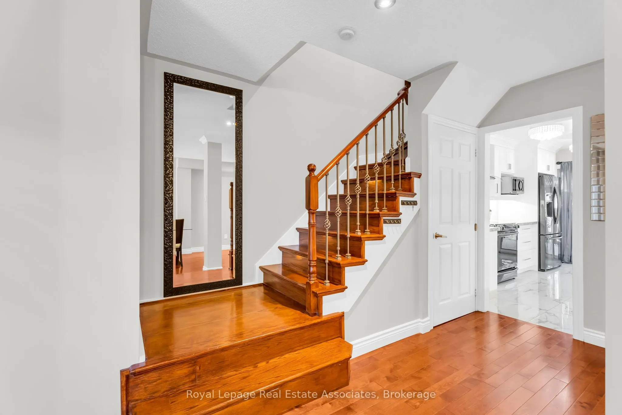 548 Leatherleaf Drive