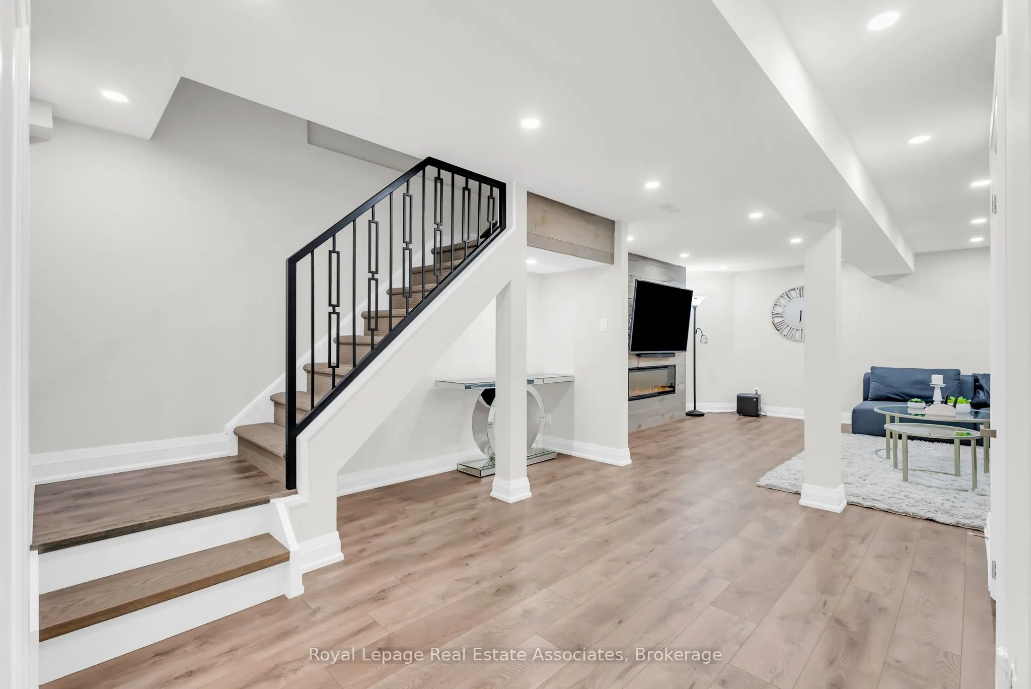 548 Leatherleaf Drive