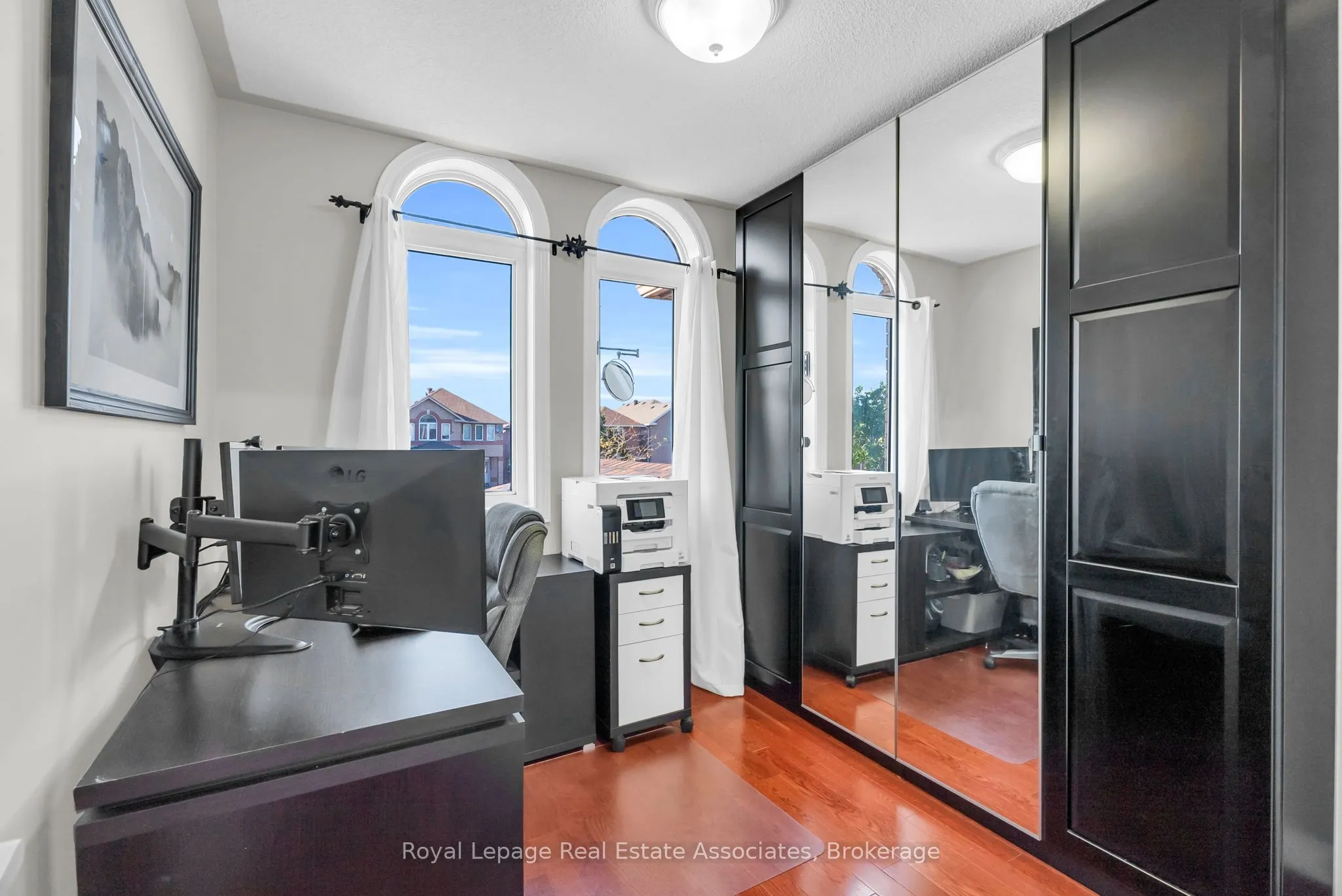 548 Leatherleaf Drive