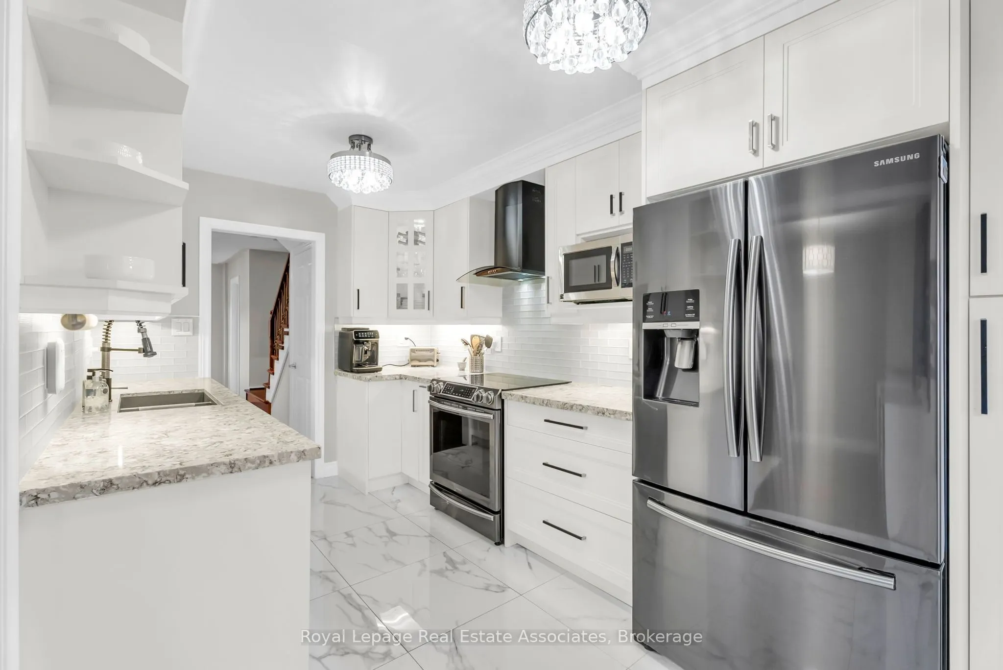 548 Leatherleaf Drive