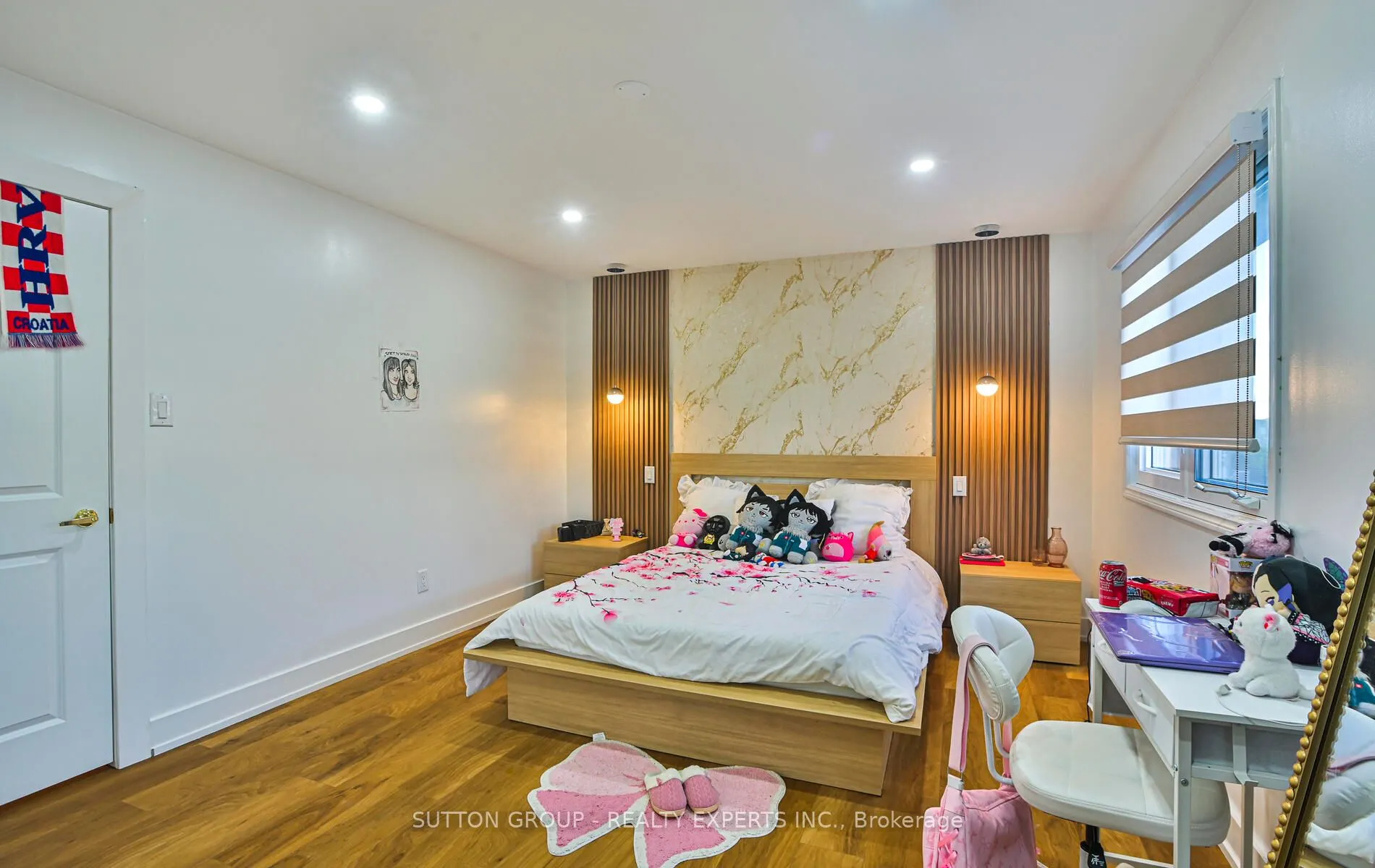 4322 Shelby Crescent