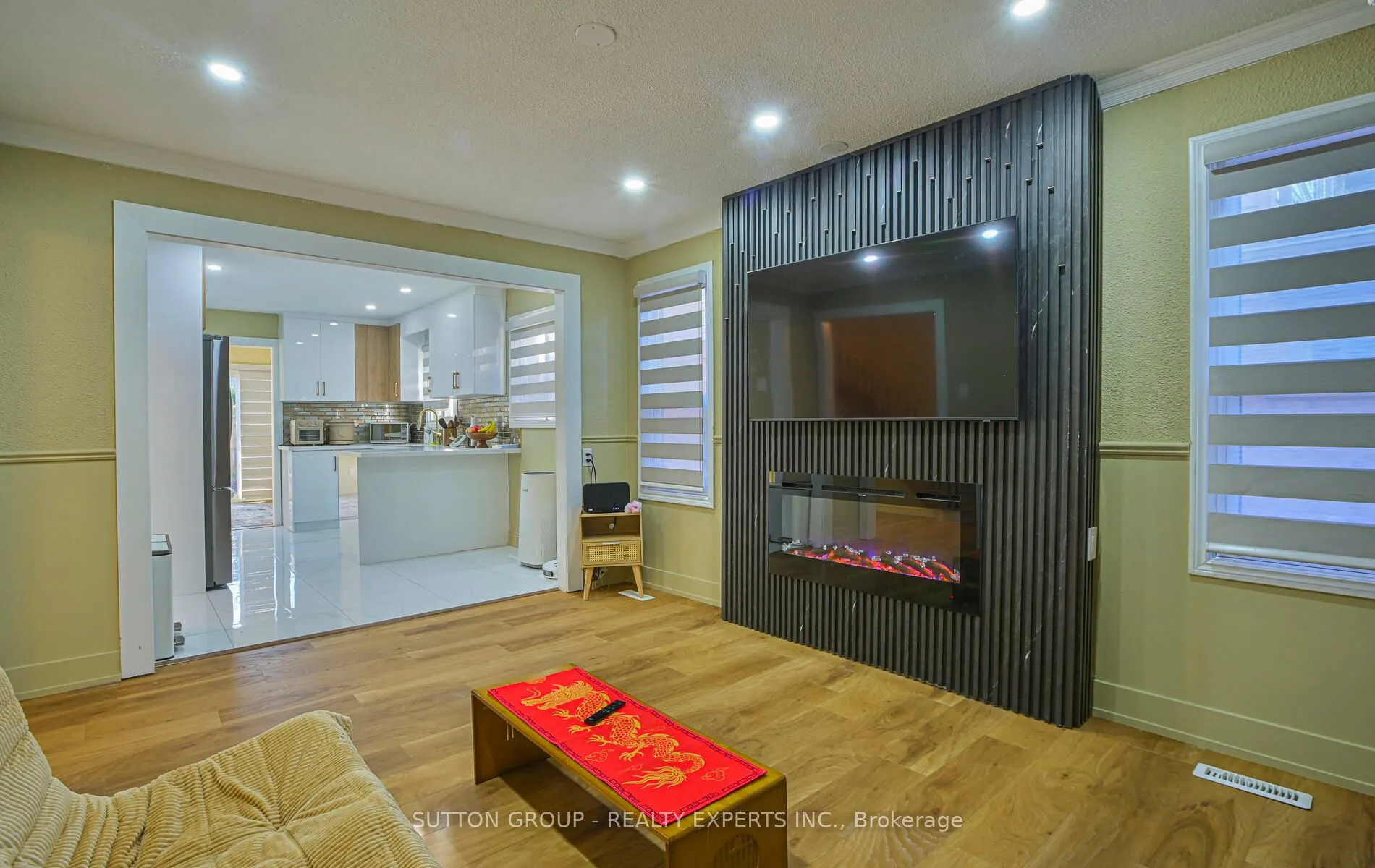 4322 Shelby Crescent