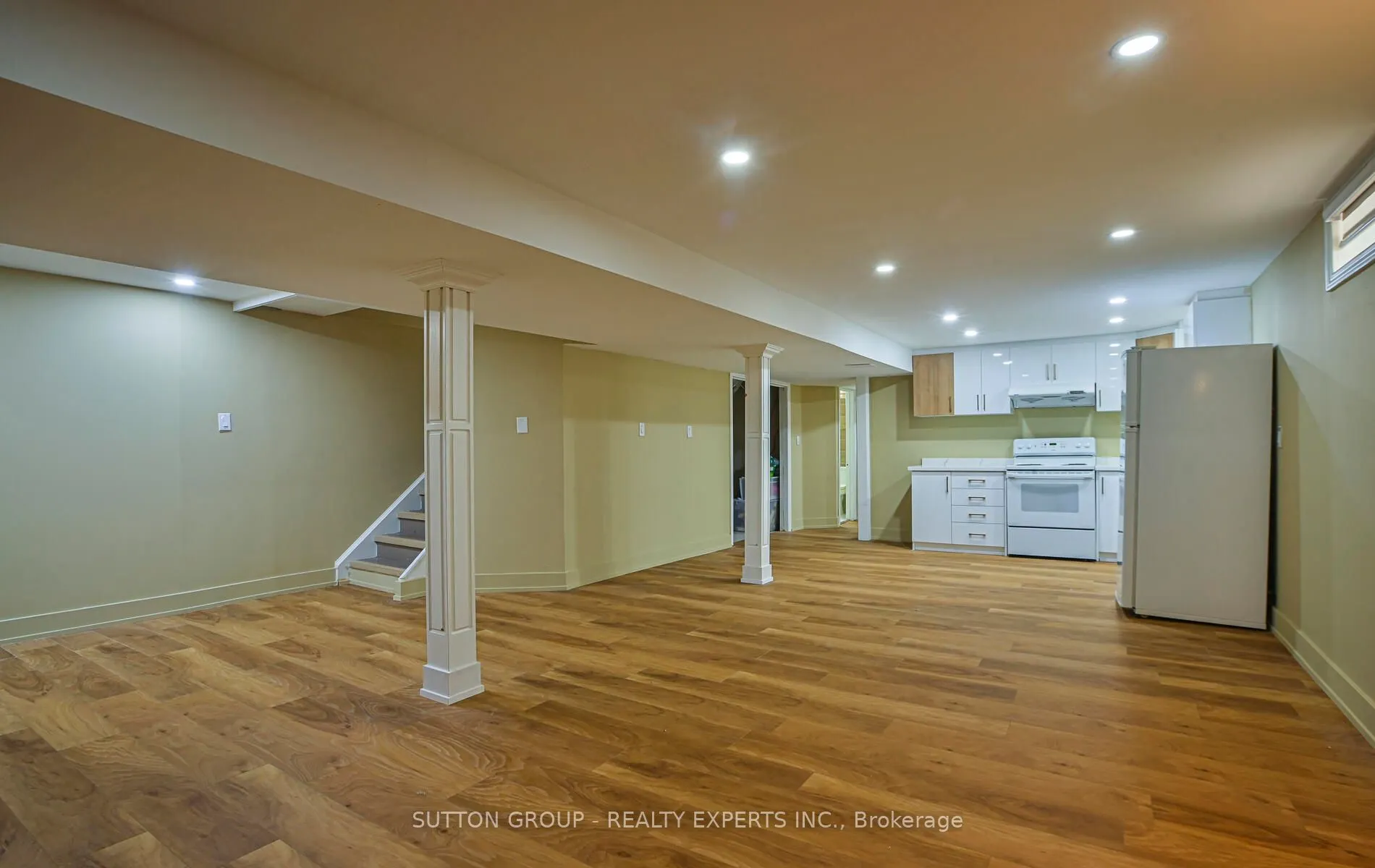 4322 Shelby Crescent