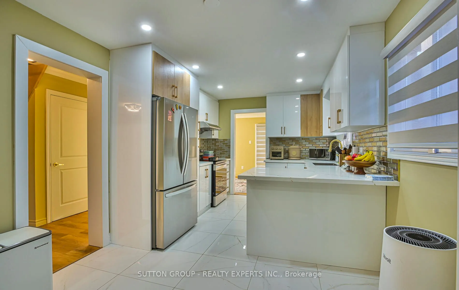 4322 Shelby Crescent
