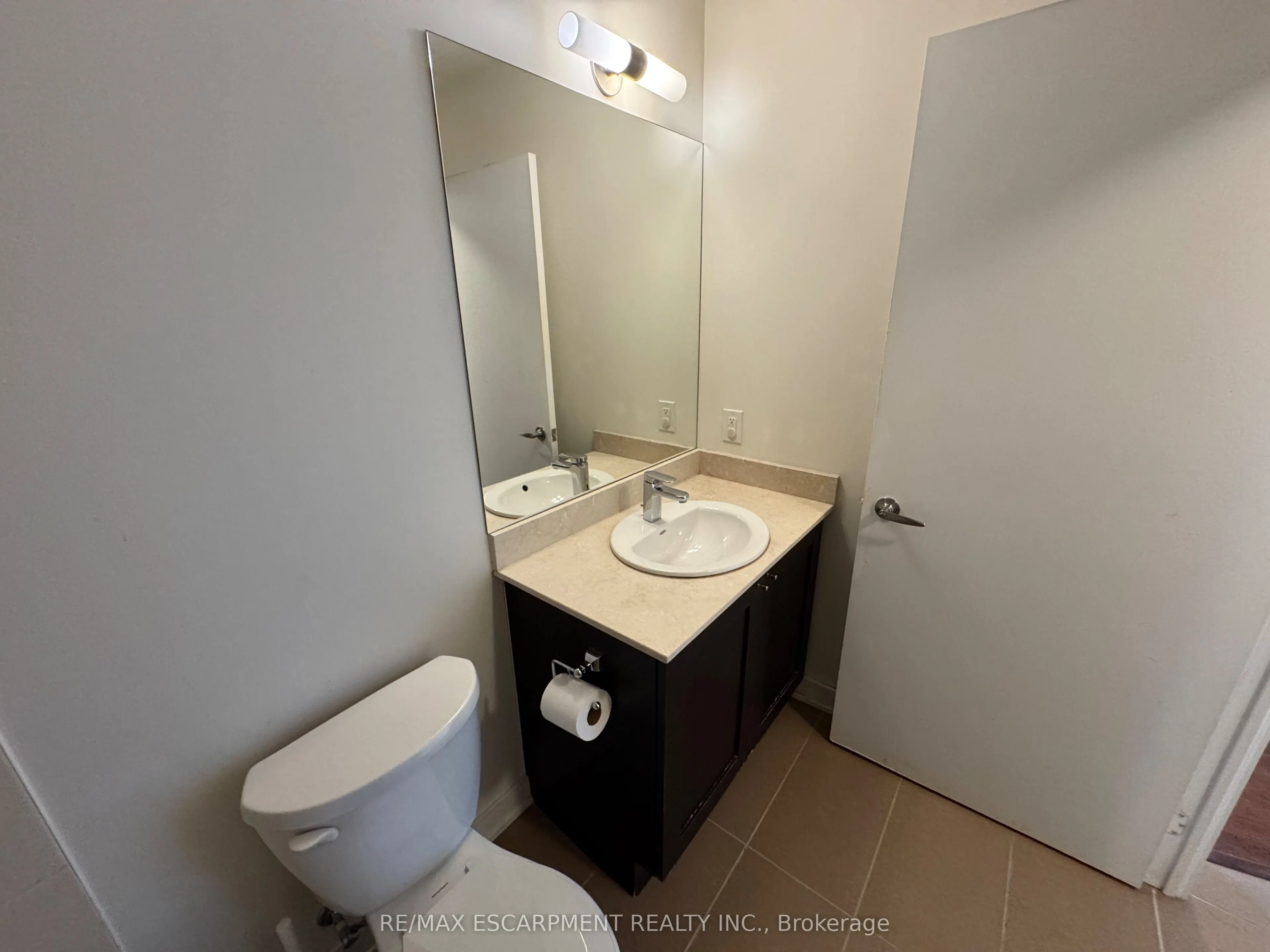 4070 Confederation Parkway